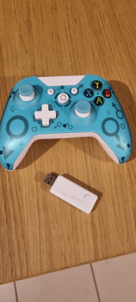 manette bleu